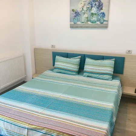 Apartament Deea *